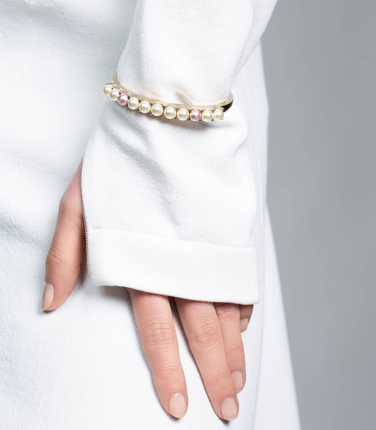 SKADI PEARLS BANGLE