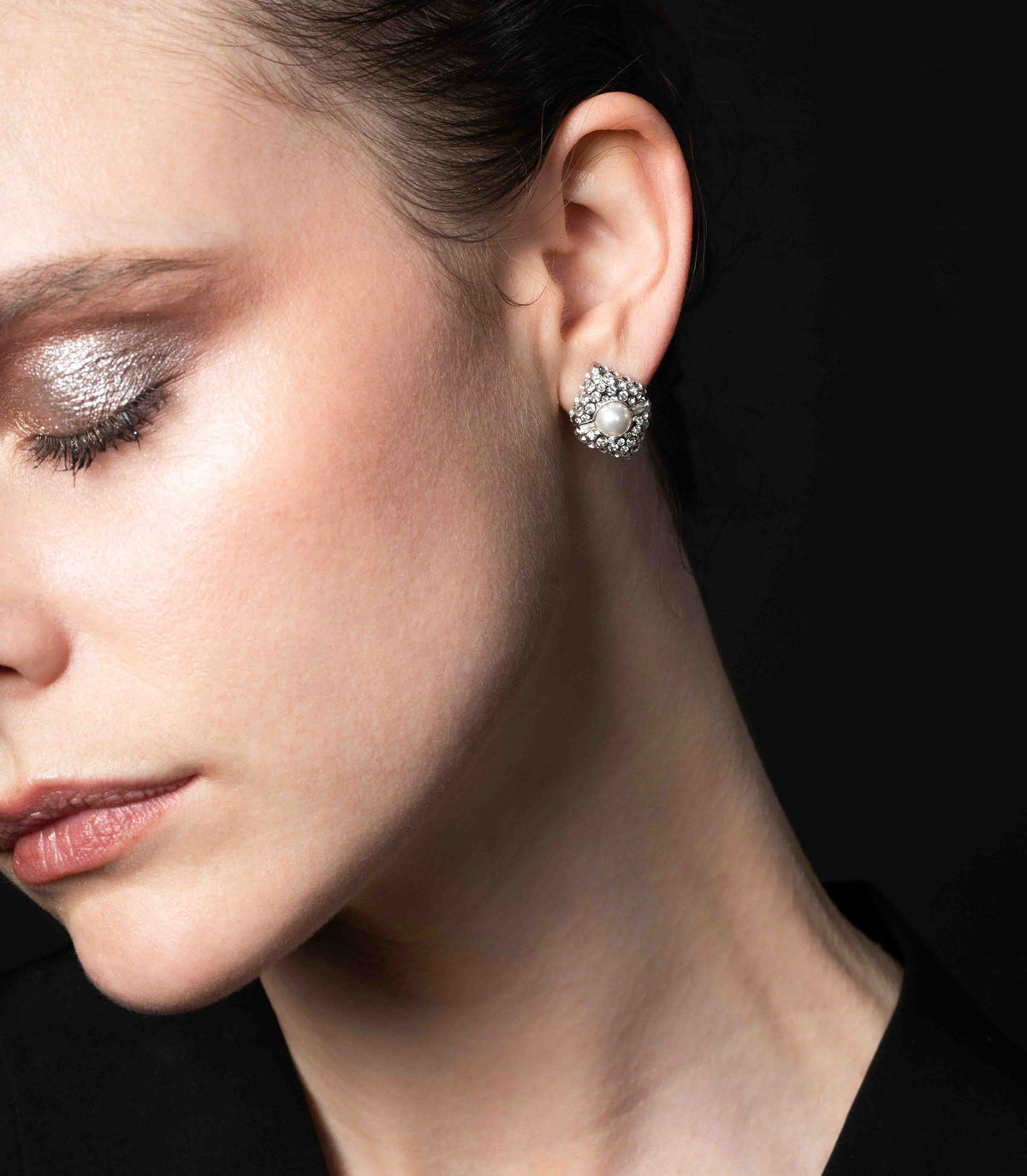STELLAR PULSATION STUD EARRINGS
