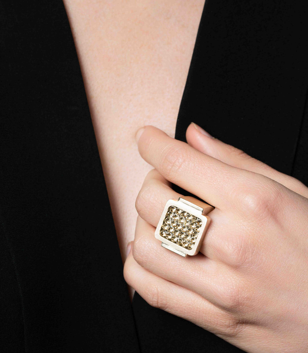 STELLAR PULSATION SIGNET RING
