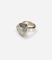 HORTENSIA SIGNET RING