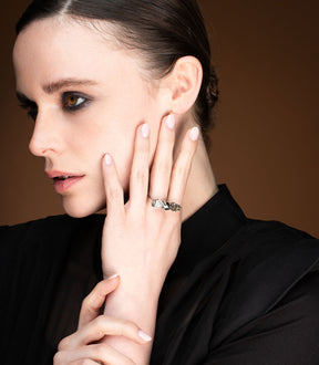LURAN HORIZONTAL RING