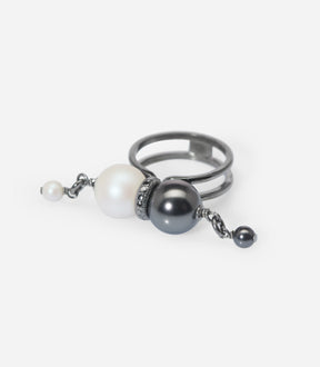 SHEEANA PEARLS RING