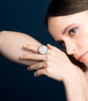 STARLIGHT ROUND RING